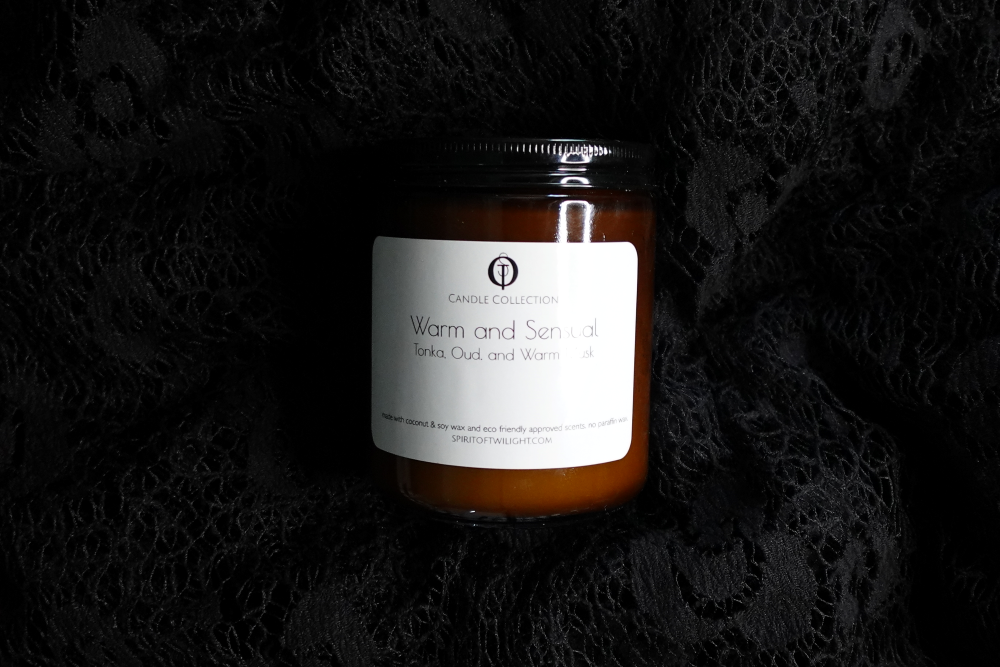 8oz Candle Warm and Sensual